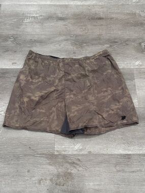 Undefeated Techinal Athletic Shorts 5" Camo Green Nylon Mens L